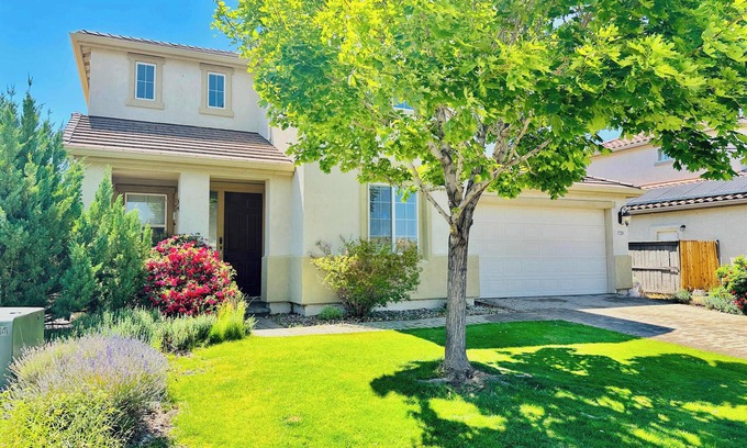 Reno Casa | Welcoming Scenic Haven/Sleeps 18