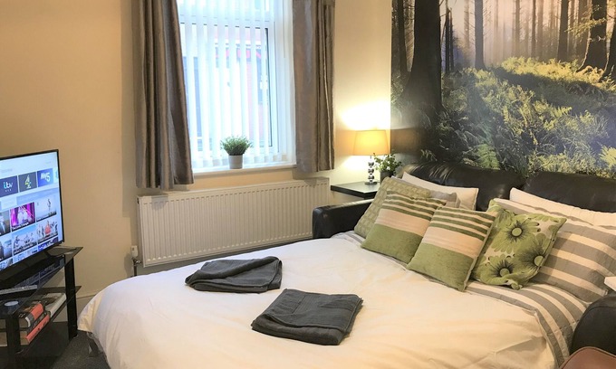 St Helens Casa | Welcoming Spacious 2-bedroom House in St Helens