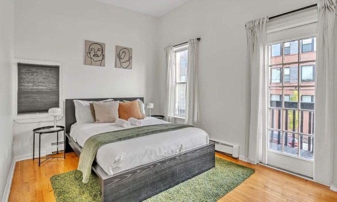 Hackensack River Waterfront Casa | Welcoming Sunlit Room Near NYC/Trans/Cafe/Rest.