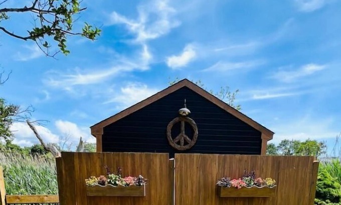 Guilford Casa | 🌾Welcoming Tiny Home! Downtown & Beachy☀️