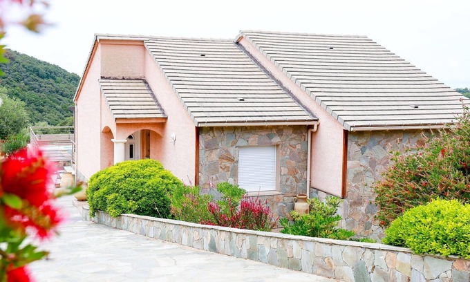 Farinole Villa | Acogedoras villas con piscina cerca de Saint-Florent en Cap Corse