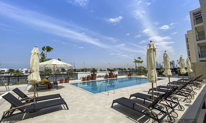 Dubai Sports City Apartamento | WelHome - Incredible Waterfront Apt With Mesmerizing views