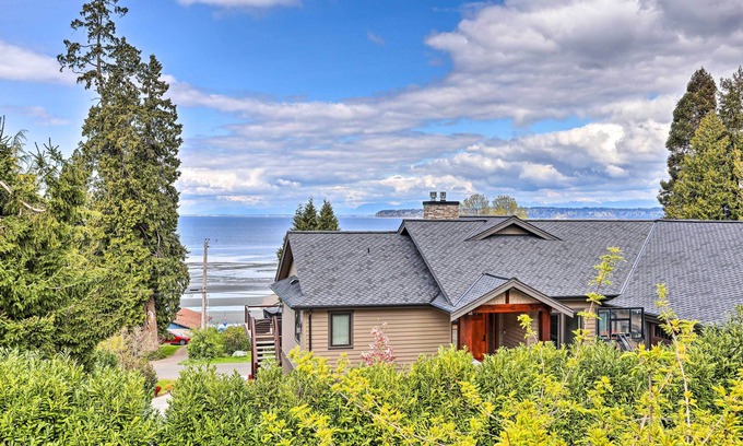 Blaine Casa | Well-Appointed Blaine Retreat Near the Bay!