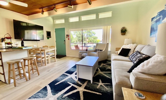 Quincy Condominio | Well Appointed Oasis in the Sun! ☀️⚓️🏖 Pool, Beach, Boat Launch, Gorge, Wineries