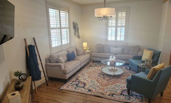 New Iberia Casa | Well-equipped 3BR/3BA with large common space in the heart of Historic Downtown