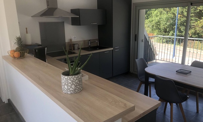 Fouesnant Apartamento | Well-exposed T3 apartment with 2 balconies near the beach