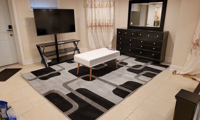 Elmont Apartamento | Well furnished studio