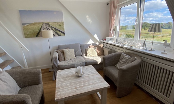 Schellinghorn Apartamento | Apartamento luminoso y bien cuidado con vistas a los campos de Morsum en una zona tranquila.