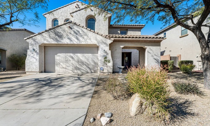 Westwing Mountain Casa | Well-located home with private pool, AC, fast WiFi & W/D - great for snowbirds