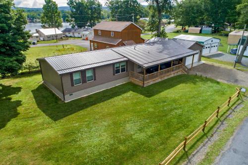 Bradford Casa | Weller Island Retreat