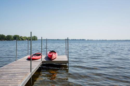 Carrying Place Casa | Wellers Landing - Prince Edward County Lakehouse
