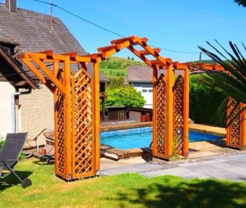 Waldkonigen Apartamento | Wellness-Ferienwohnung-Eifel Ernstbergblick 2
