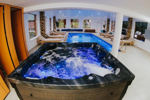 Miercurea-Ciuc Apartamento | Wellness Resort Szécseny