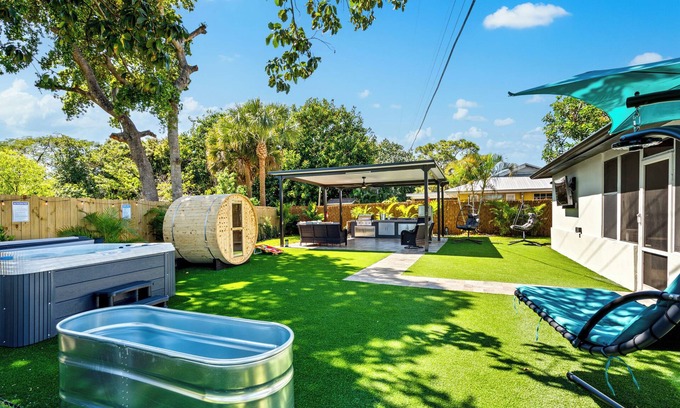 West Palm Beach Casa | Wellness Retreat – Luxury Wellness Stay w/ Sauna, Cold Plunge & Hot Tub