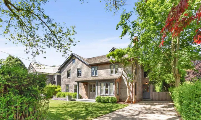 Amagansett Casa | Wells Villa by Rove Travel - Family Home with Pool & Sauna