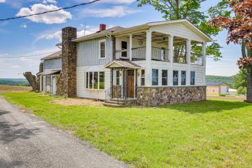 Wellsboro Casa | Wellsboro Farmhouse with Grill and Fire Pit!
