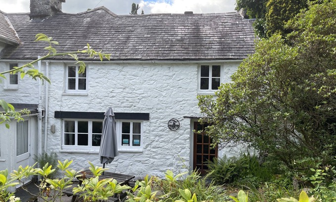 Machynlleth Otro | Retroceda en el tiempo con la aventura en una granja rural galesa