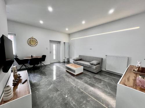 Loehne Apartamento | Werre Apartments mit Smart-TV - stilvol, zentral & gemütlich