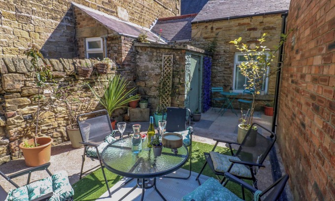Wolsingham Casa | WESLEY HOUSE, pet friendly, character holiday cottage in Wolsingham