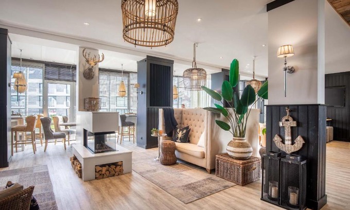 Westende Apartamento | West Bay