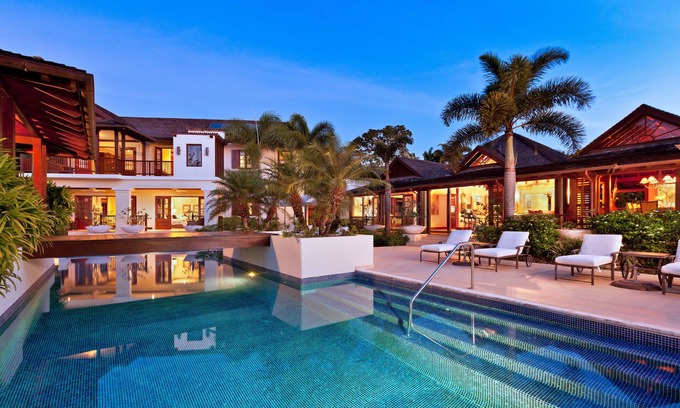 Halcyon Heights Villa | Villa de lujo de 4 dormitorios en la costa oeste en Sandy Lane nr sea, 56 'cabaña de playa con piscina de agua salada