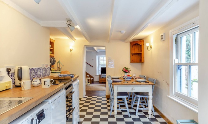 Little Petherick Casa | West Creek Cottage - Dos Habitaciones Casa, Capacidad 4