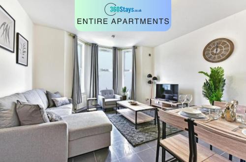 West Ealing Apartamento | West Ealing Serviced Apts- 2 Bedroom 2 Bath Parking Near Station with Off Street Parking By 360Stays
