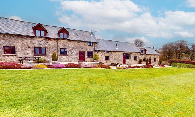 Hawkridge Cabaña | West Hollowcombe Farm Cottages - full site