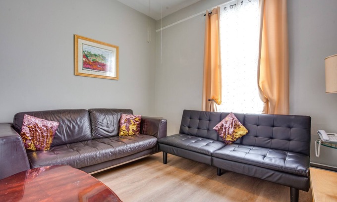 West New York Apartamento | West New York Apartment ~ 7 Mi to Manhattan!