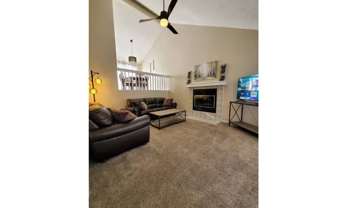 West Omaha Casa | West Omaha Gem Near Trails, Parks & Dining ❤