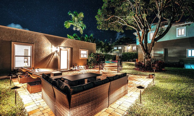 Poiciana Park II Casa | West Palm Oasis