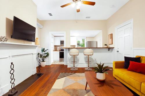 Savannah Victorian District Casa | West Park Suites Unit C