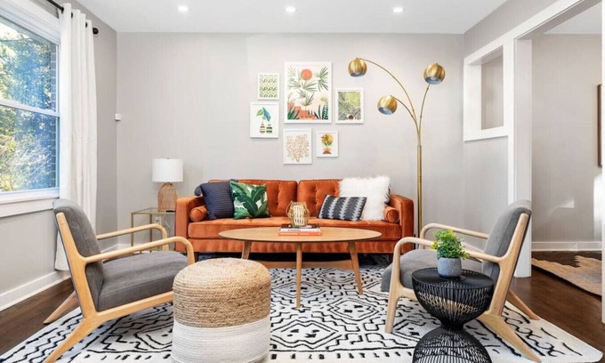 Collier Heights Casa | West Side Family-Friendly Modern Haven - Sleeps 12