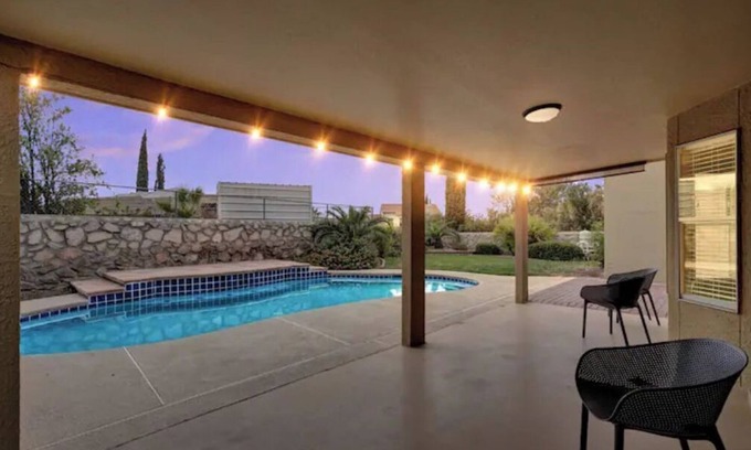 El Paso Casa | West Spanish Cottage, Heated pool, SOLANA Shops, hiking trails