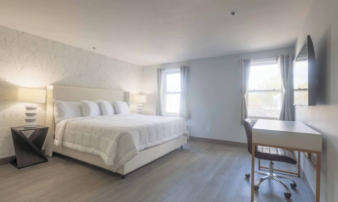 Westborough Hotel | Westborough Inn