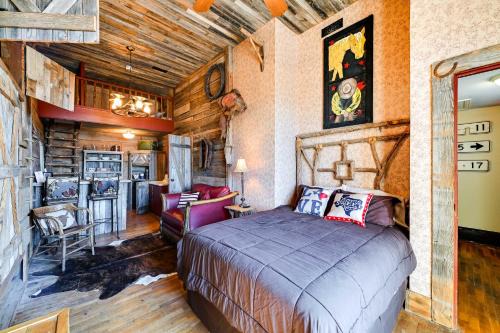 Decatur Apartamento | Western-Themed Decatur Studio on Main Street!
