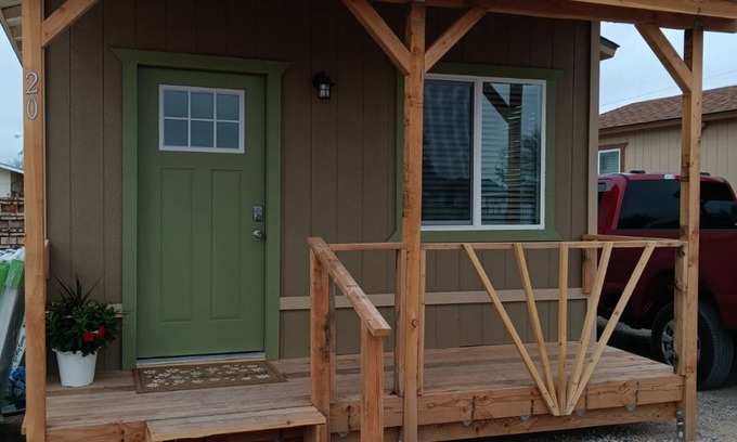 Quartzsite Cabina | Western Themed Tiny Homes/Cabins