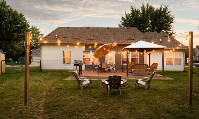 Westfield Casa | Westfield 4BR: Fun Games, Outdoors, Near Sites