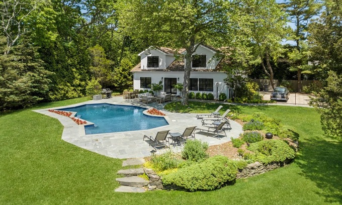 Westhampton Beach Casa | Westhampton Beach 4 bed/4 bath - large garden, heated gunite pool, dock on bay!