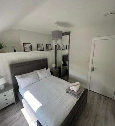 Bogside Apartamento | Westland Suites - Stylish, Modern, Elegant, Central Apartments A