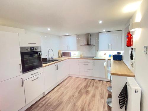 Weston-super-Mare Apartamento | Westons Hideaway, 2 Bed, Free Parking, 6 mins walk to beach,