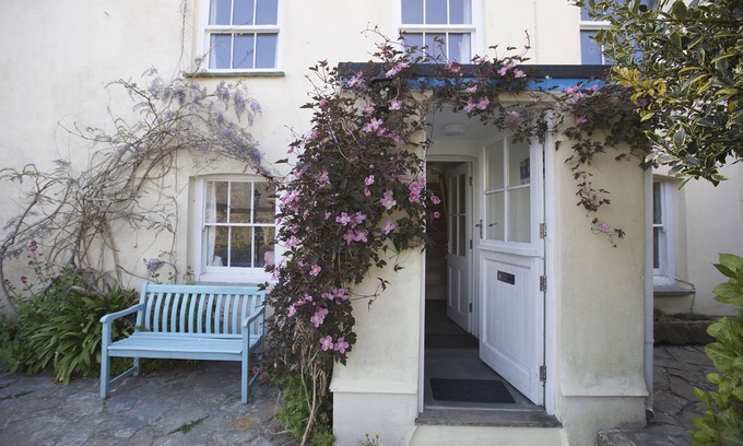 St. Mawes Cabaña | Westover Cottage is a delightful and deceptively spacious retreat