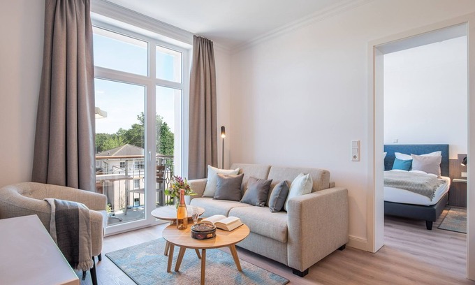 Ostseebad Kuhlungsborn Apartamento | Westside Arthotel Apartment 209 - Apartment 209