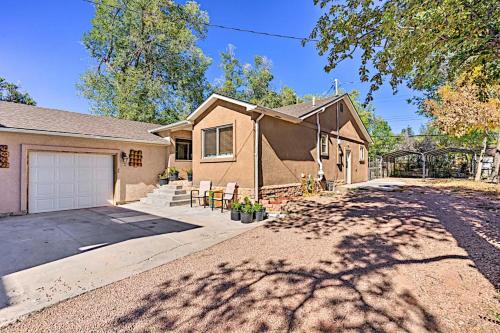 Colorado Springs Casa | Westside Large Home