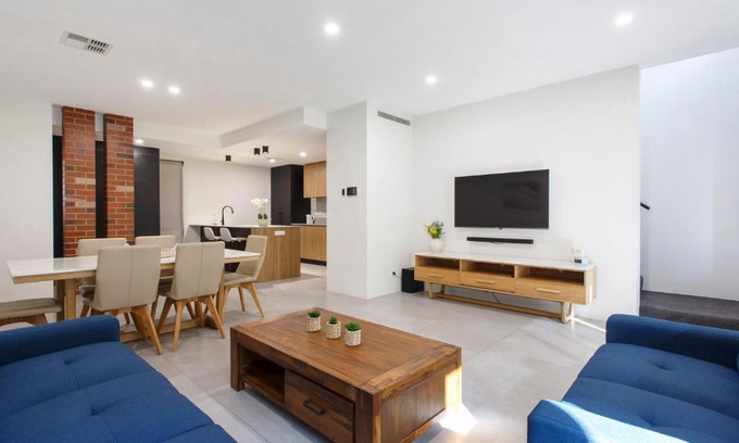 West Perth Villa | Westside Retreat