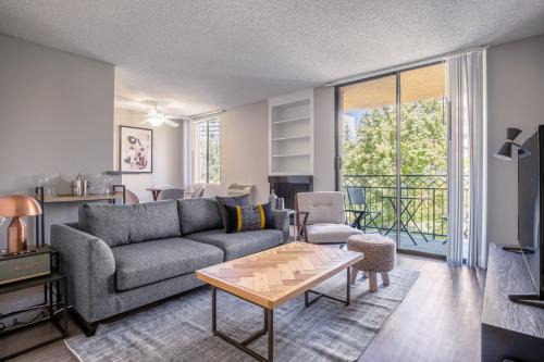 Westwood Apartamento | Westwood 1BR w Gym nr Westwood Village LAX-192