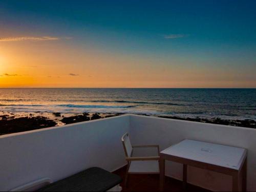 La Santa Apartamento | Weybeach5 ocean frontline,sea view,private terrace