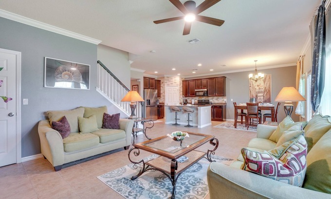 Orlando Casa | WFH, Relax & Enjoy At-Home Comforts in Orlando