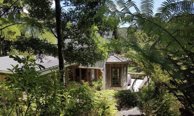 Whangaparapara Harbour Casa | Casa de los balleneros - Isla Gran Barrera