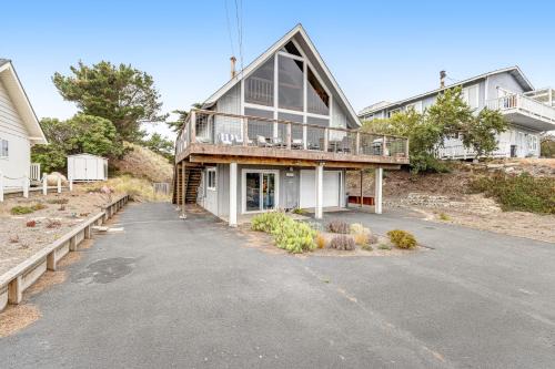 Bodega Bay Casa | Whaleship Harbor View